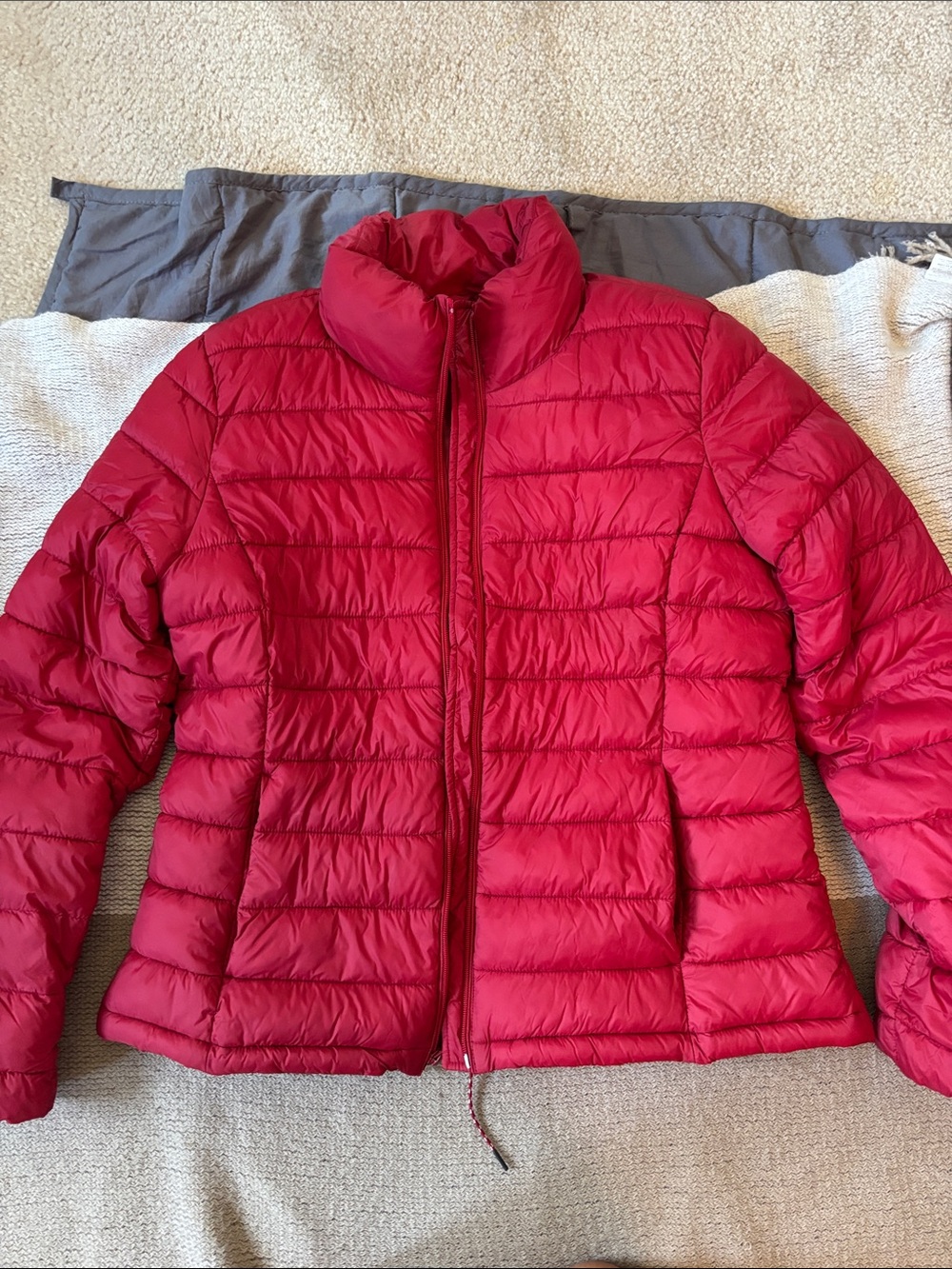 GAP Women's Red Quilted Packable Puffer Jacket